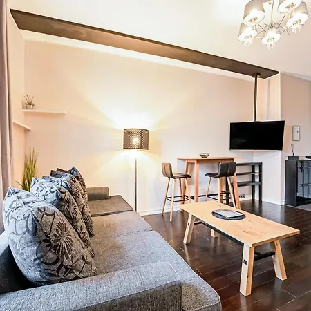 Apartment Urban Charm In The Heart Of *
